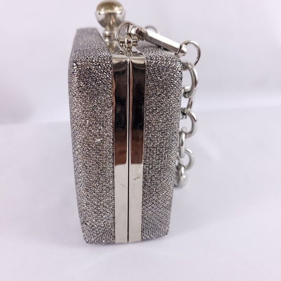 Vintage Metallic Handbag Clutch Metal Detachable Chain Babys Breath Resin Clasp - Picture 7 of 11